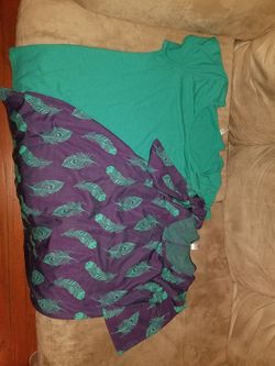 Lularoe xl perfect t's