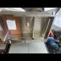 Stainless steel kitchen sink