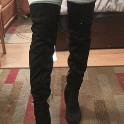 9.5 High Black Boots /Botas Negras Altas Muy Comodas 9.5