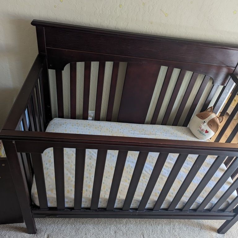 Cherry Wood Graco Crib Toddler Bed for Sale in Mesa AZ OfferUp