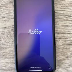 iPhone 11 64 GB Factory Unlocked Black - Excellent condition