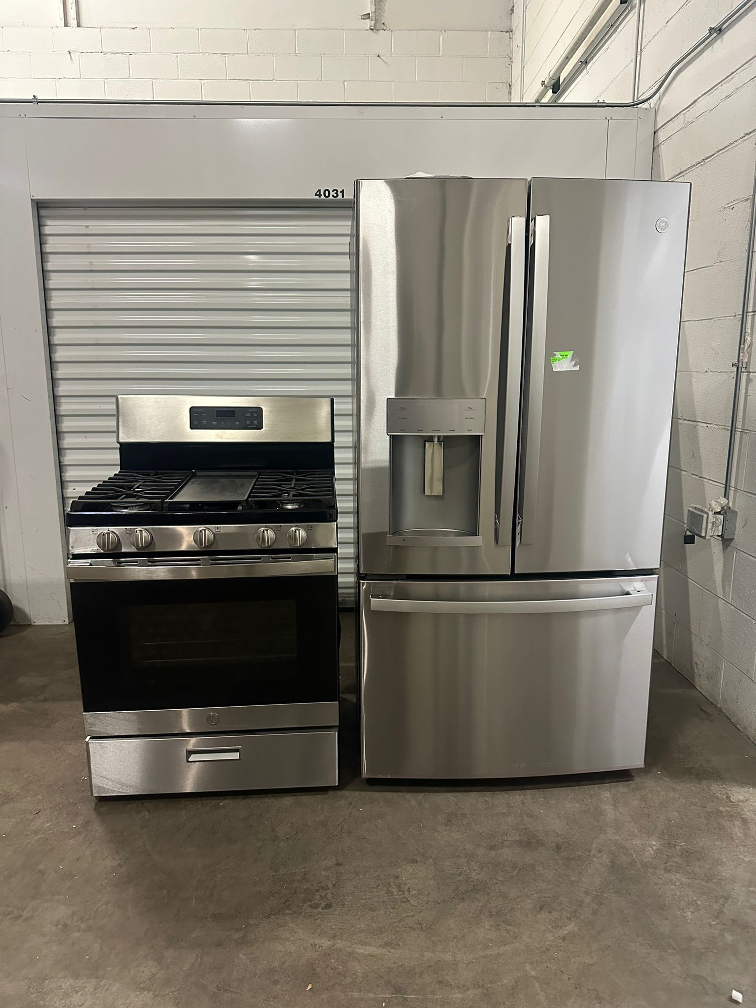 Stainless Steel GE Kitchen Set - Incredible Deal!