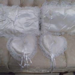 Kneeling  Pillows And Ring Pillows  