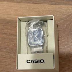 Casio Vintage AQ-230EM-2A Watch - Brand New, Never Worn