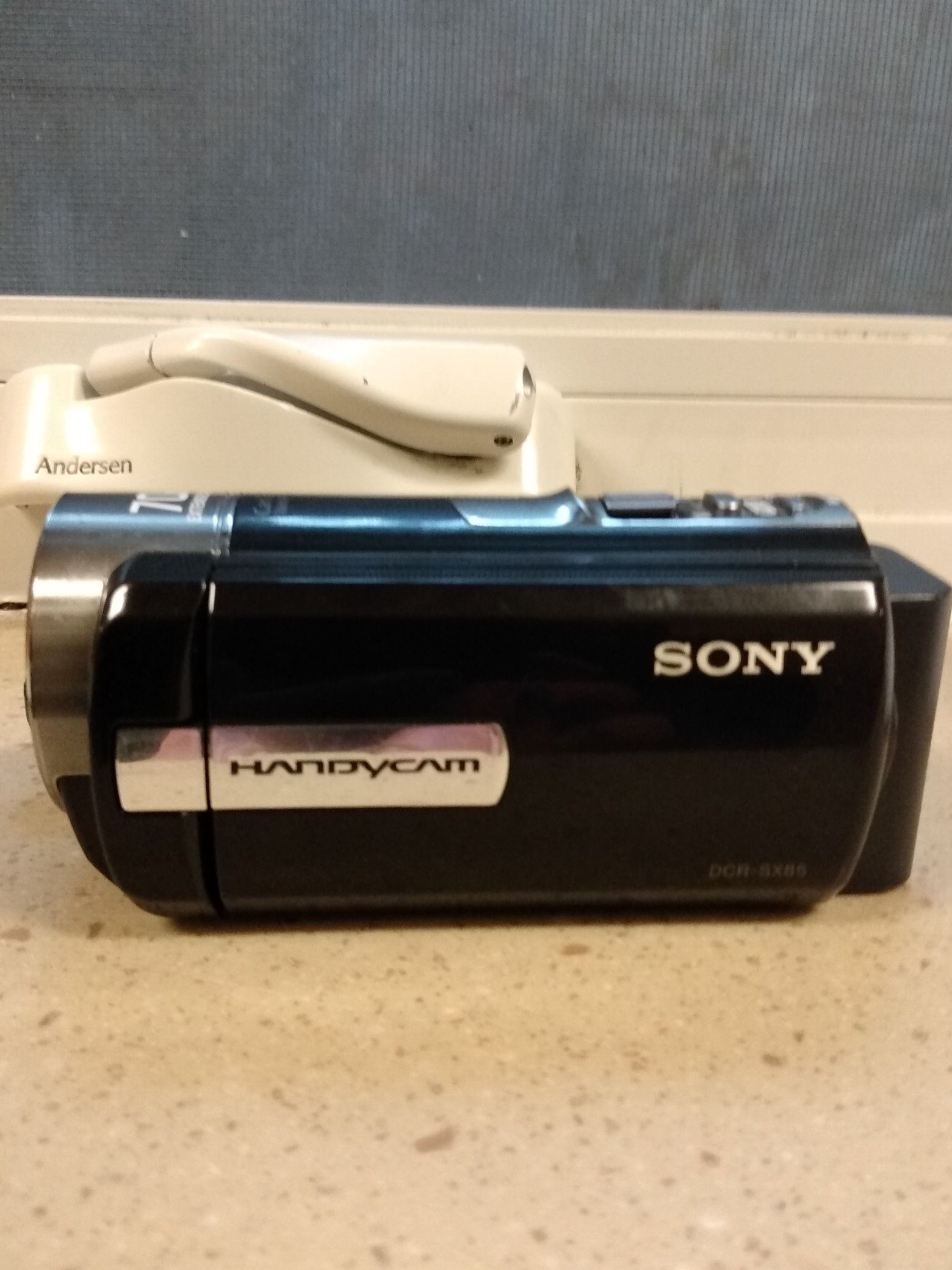 Sony Handycam DCR-SX85