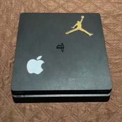 PS4 Slim