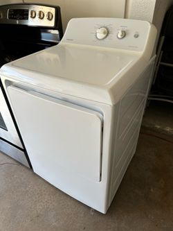 GE Electric dryer (1 month warranty)