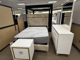 Bedroom Set: Great Deal For Only $10 Down!