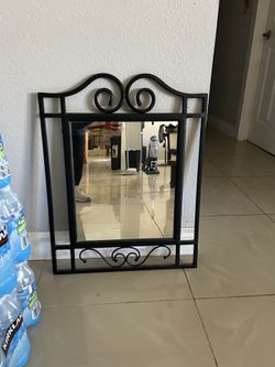 Decorative mirror