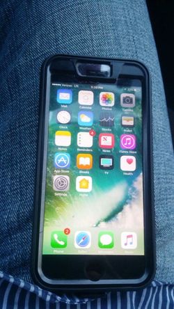 iPhone 6 unlocked 64 GB works with metro T-Mobile Verizon page plus