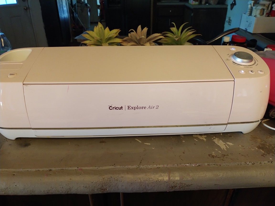 Cricut Explore air Bundle
