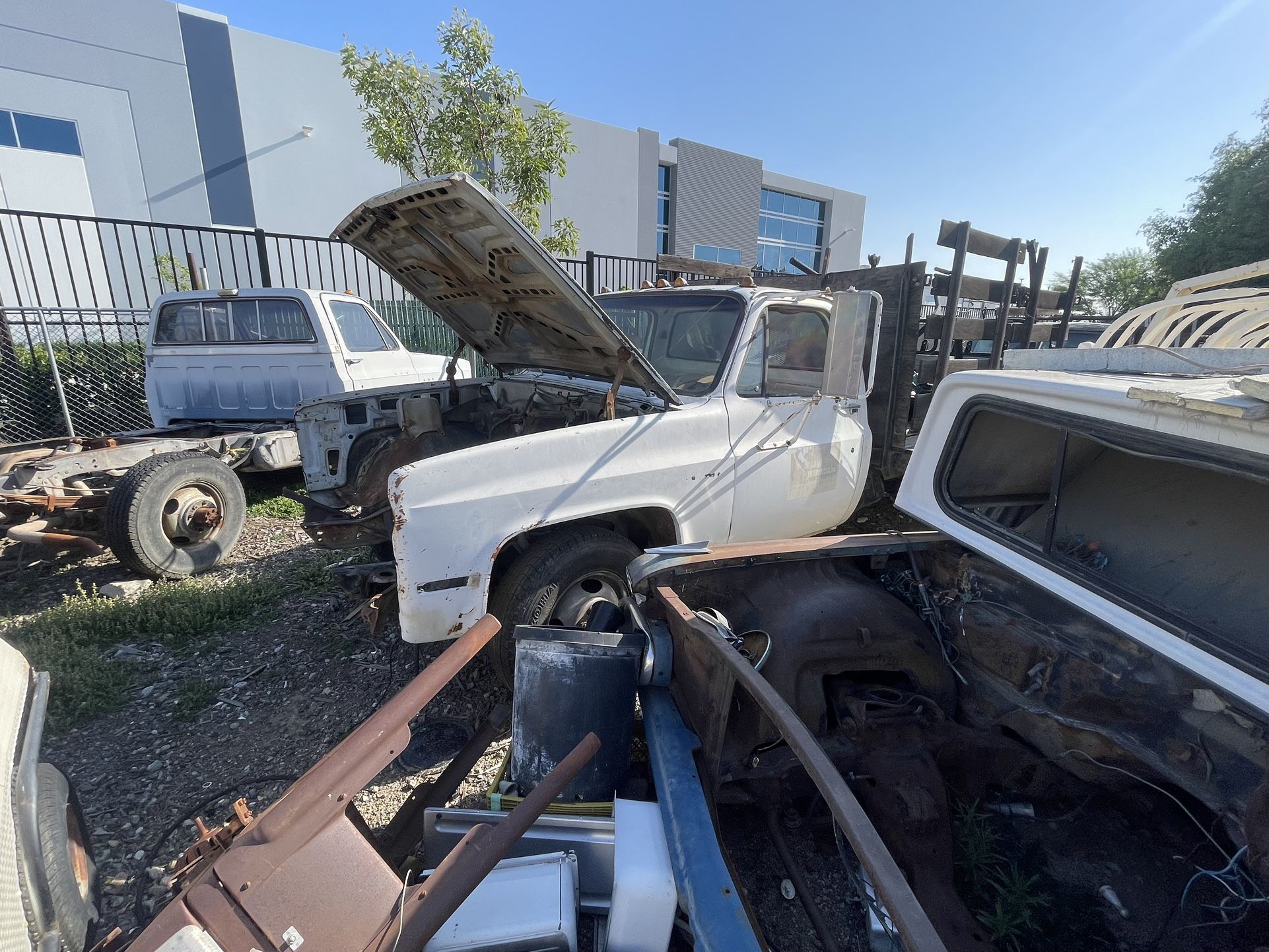 1985 Chevy Flatbed Truck For Parts