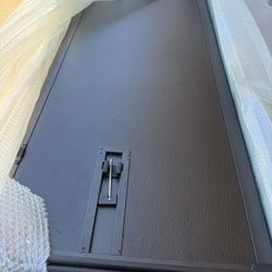Hard Top Tri Fold Tonneau Cover Compatible With 2007-2025 Chevy Silverado & GMC Sierra 1500 5.8ft Bed (69.3"), Not For CarbonPro Bed, Alloy Steel And 
