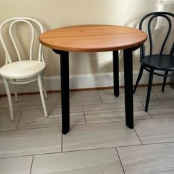 42” round kitchen table