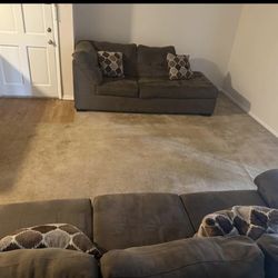 I'm selling two nice armchairs for $350 because I have to move.