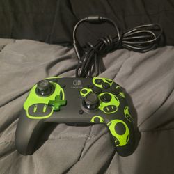 Nintendo Switch Green Toad Wired Controller Pro Controller 