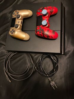 PS4 with 2 controllers