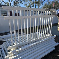 PICKETT FENCE 