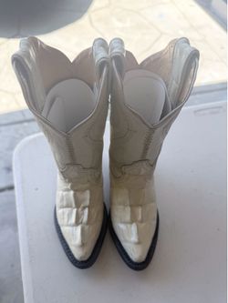 Kids Crocodile boots size 8 made in Mexico