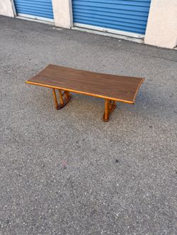 Beautiful Vintage Mid Century Modern Coffee Table 