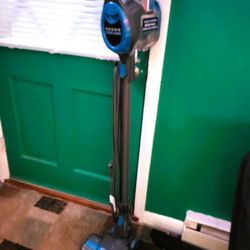 Shark® Rocket® Pet Corded Stick Vacuum HV300 - POWERFUL SUCTION AND BRUSH