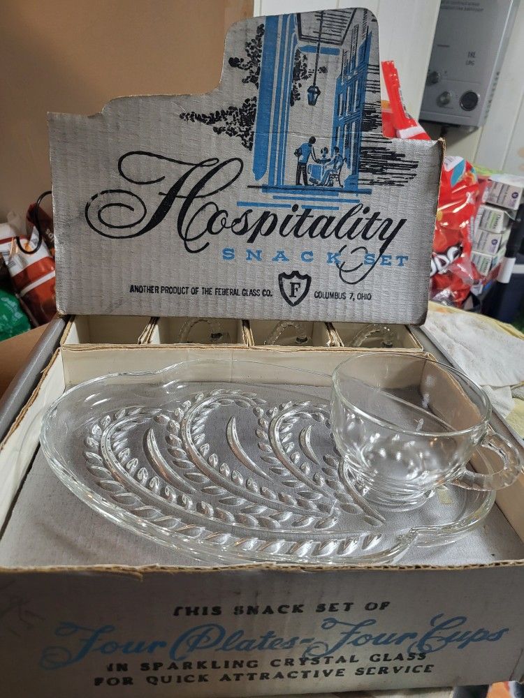 Hospitality Plates And Cups Set