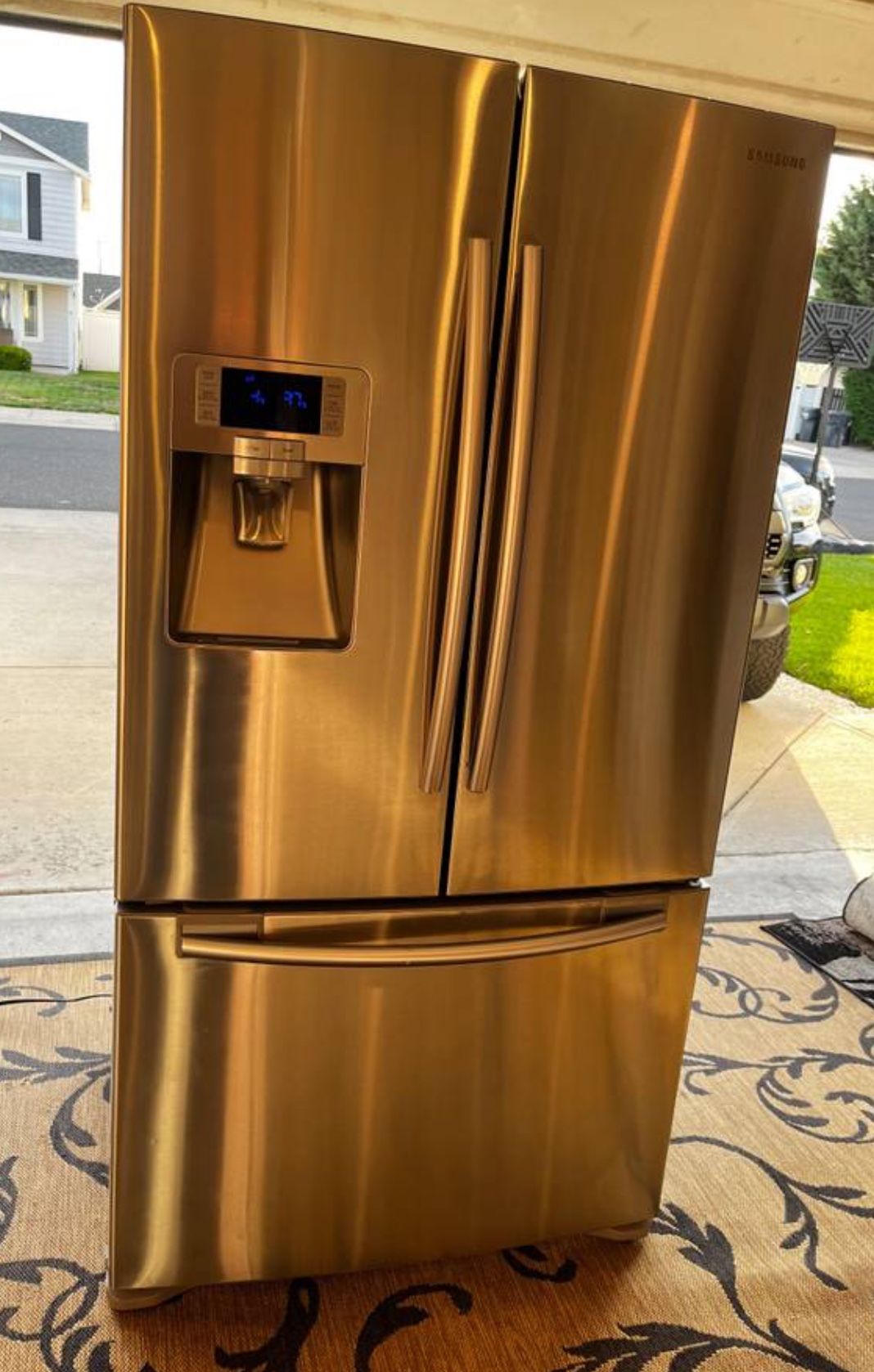 Refrigerator