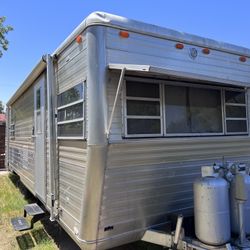 1978 Vintage Camper Trailer
