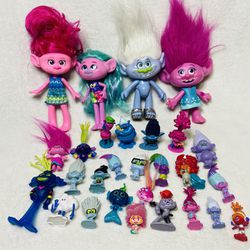 Universal Studios Trolls Play Lot Poppy Plush Colorful Troll Dolls
