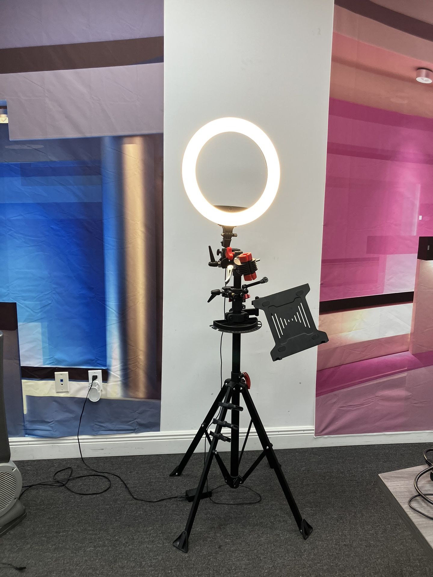 Sunpak Ring Light W/ Stand And iPad Holder 