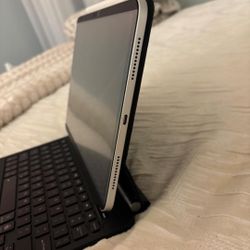 Magic Keyboard