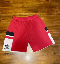 Vintage Louisville Cardinals adidas Basketball Gym Shorts Men's Large for  Sale in Columbus, OH - OfferUp