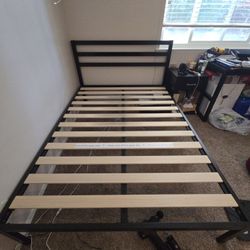 Full Metal Bed With Wood 