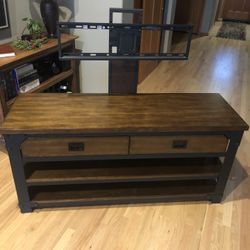 TV Stand 