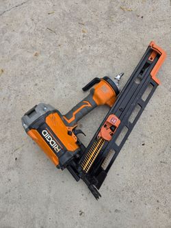 RIDGID 21-Degree Framing Nailer