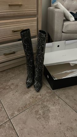 Like New Nine West Boots