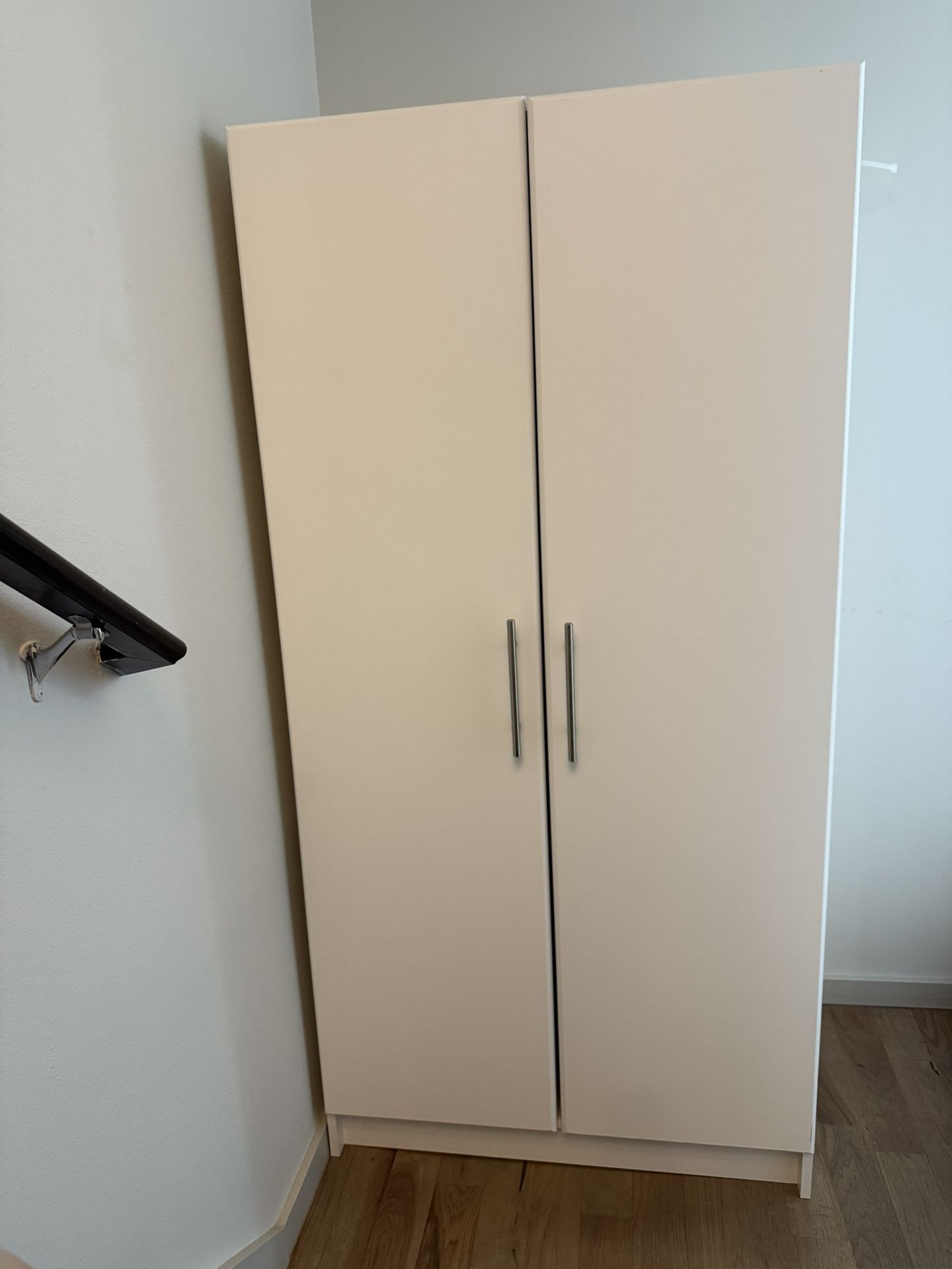 Armoire wardrobe Cabinet