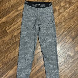 Nike Dri Fit Woman’s Victory Lap Full Spell Outs Size Small. 