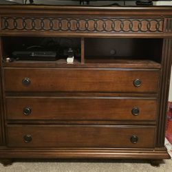 Dresser/TV Stand & Night Stand