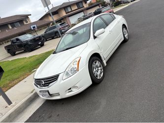 2010 Nissan Altima 2.5 for parts $20