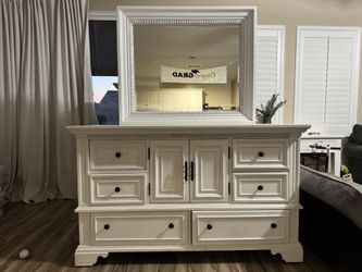 Bedroom Set - Heavy Real Wood