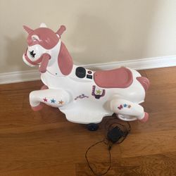 Costway 12V Kids Ride on Unicorn Toy with Training Wheels Music One-button Start Horse Toy Pink