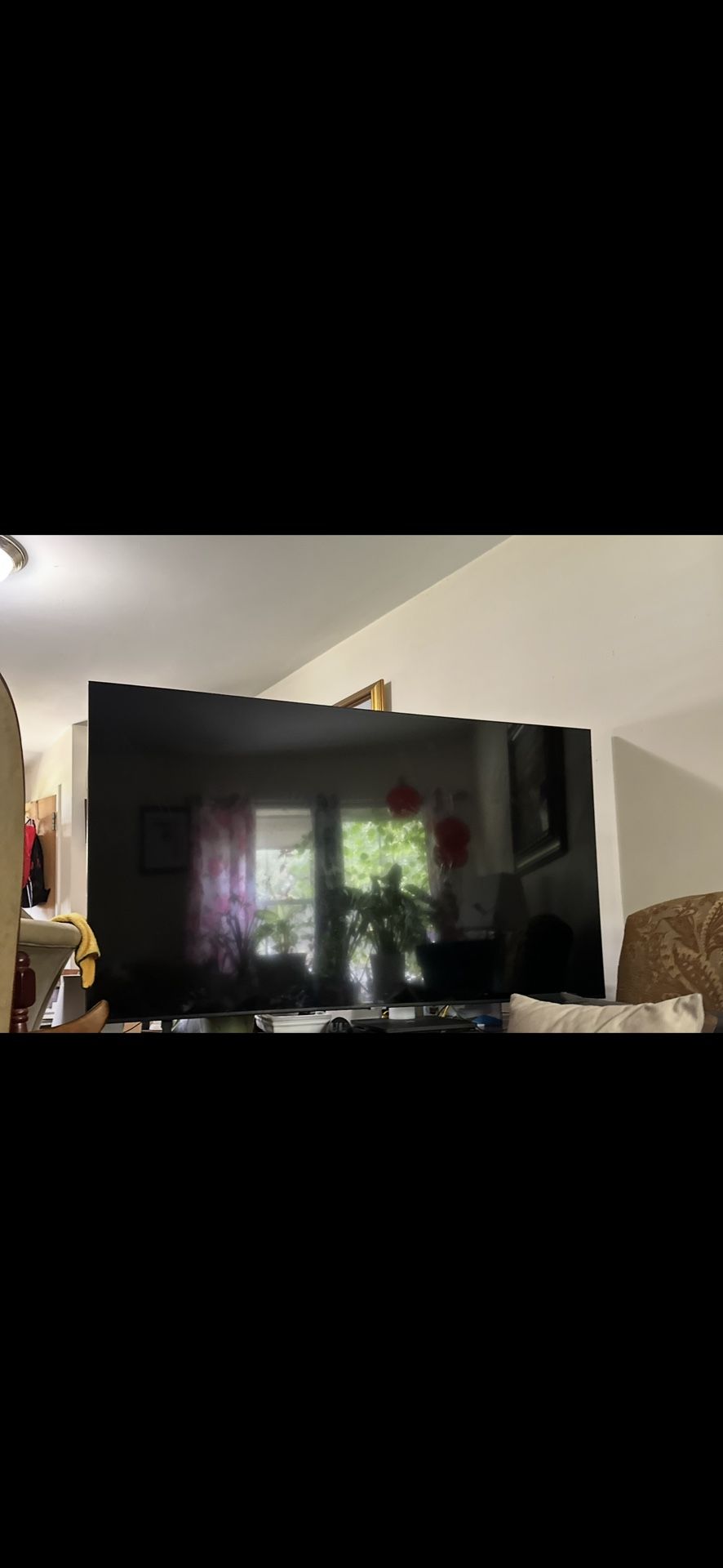 Damage Screen Samsung TU7000 65 TV
