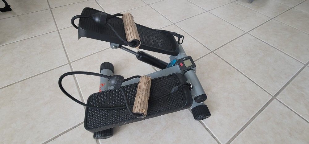 Health and Fitness Mini Stepper With Resistance Bands