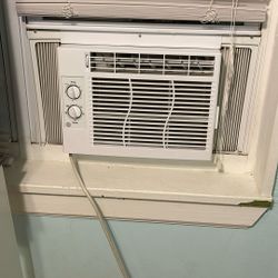 Window Air Conditioner 