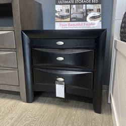 Black 3-drawer Nightstand- Ultimate Storage Collection 