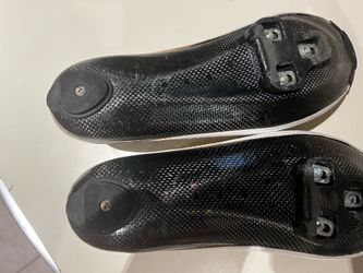 Road cycling shoes