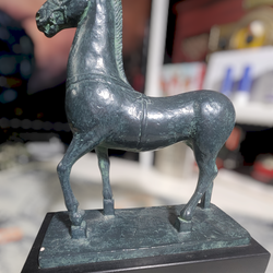 Beautiful decoration horse statue 
10 X 12 tall