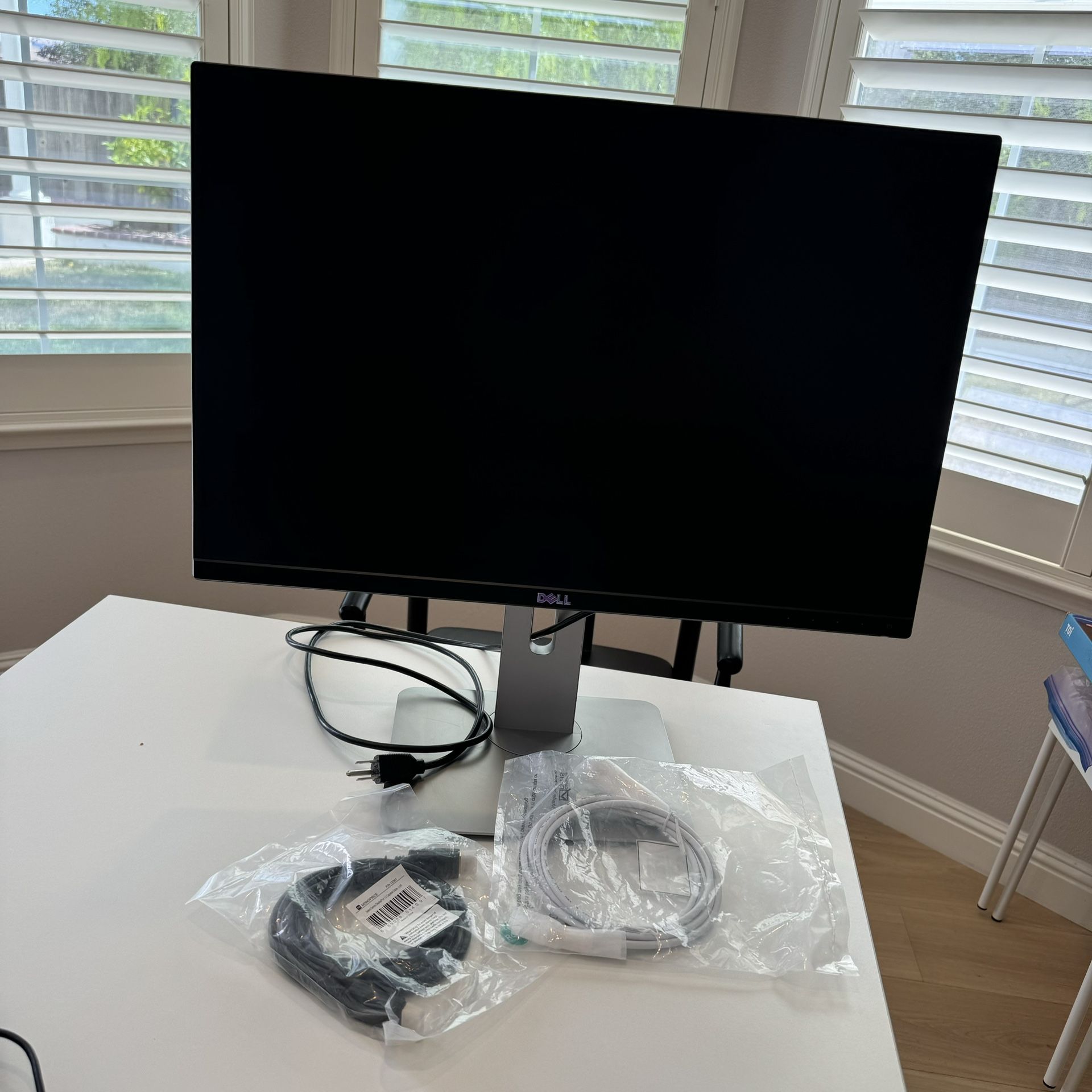 Dell Computer Ultrasharp U2415 24.0-Inch FHD 1080p Screen LED Monitor, Black