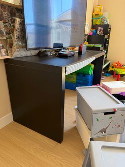 Two Free Table